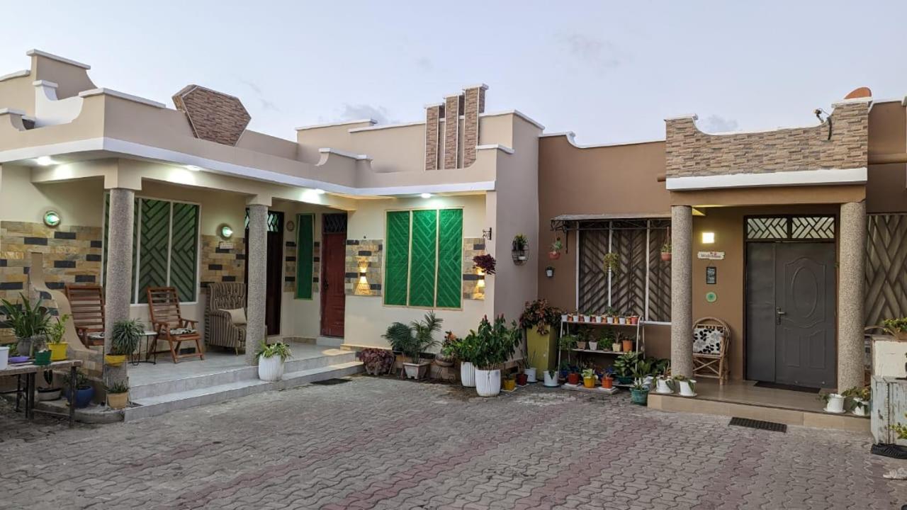Babajay Family Home Dar es Salaam Exteriör bild